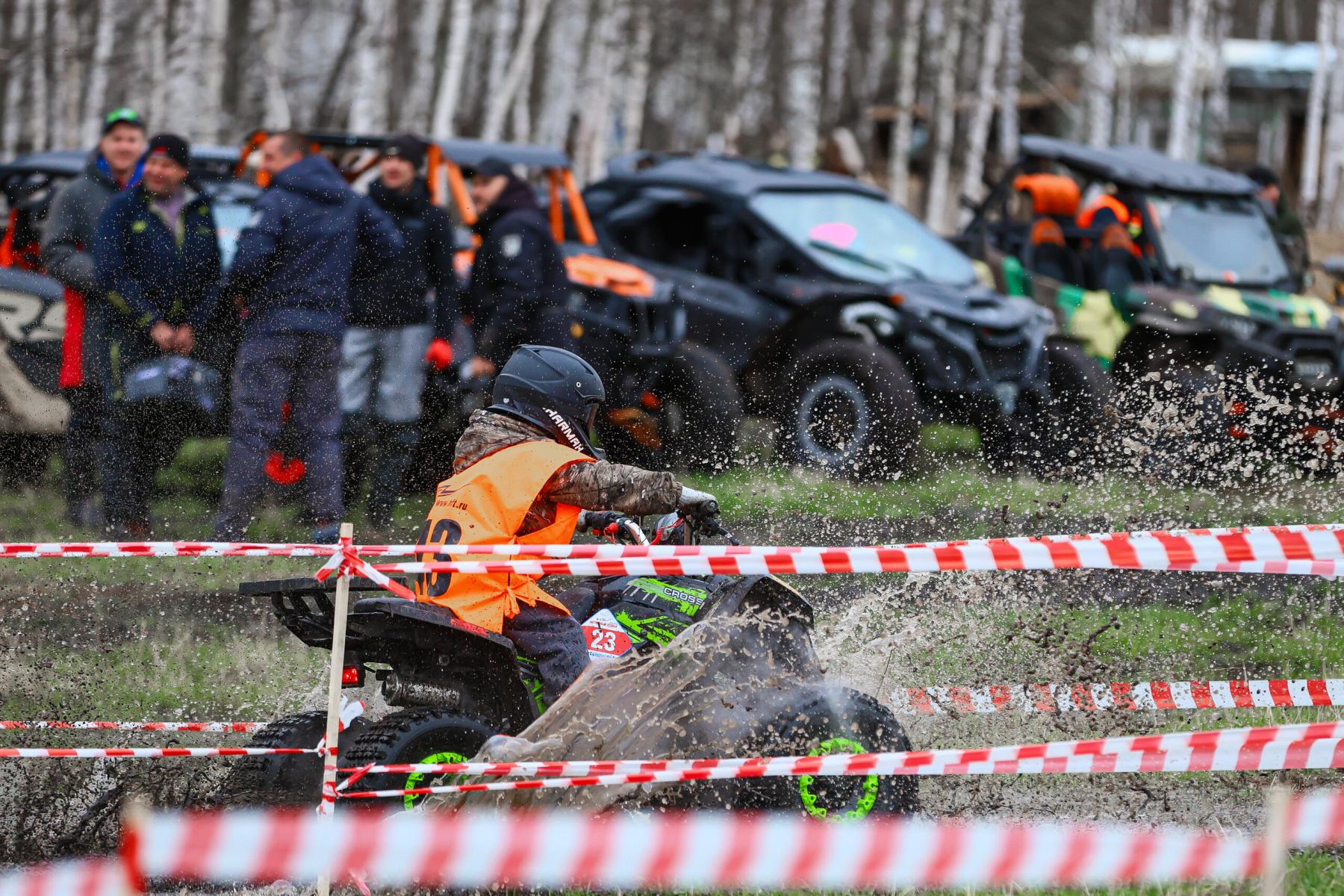 Фото В Новосибирске прошел фестиваль «КвадроБум 2025». Фоторепортаж 15 - Сиб.ФМ Фото В Новосибирске прошел фестиваль «КвадроБум 2025». Фоторепортаж 15